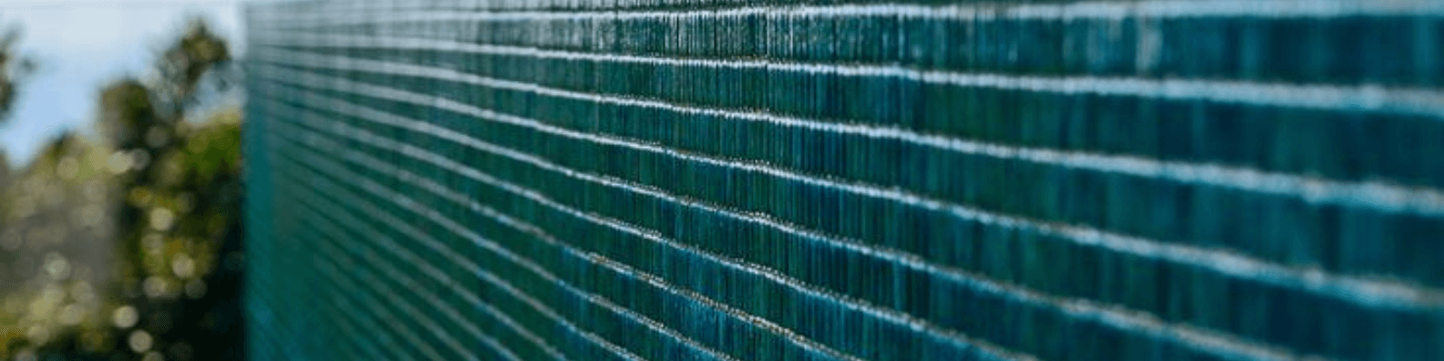 Porcelanato e pastilhas: Qual é o ideal para sua Piscina