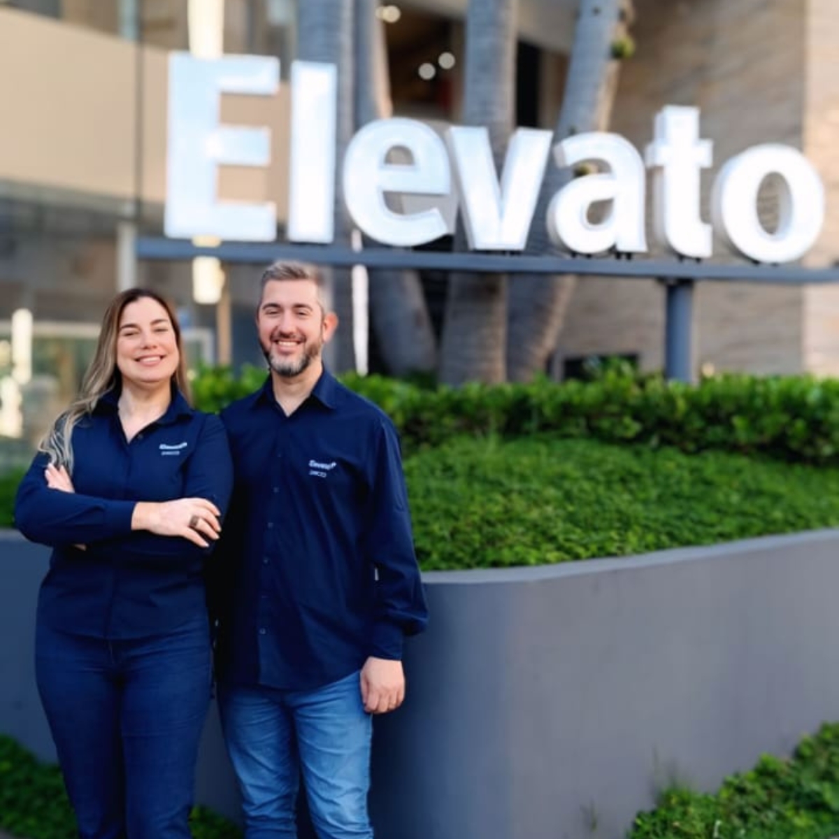 Uma História de Amor e Crescimento na Elevato