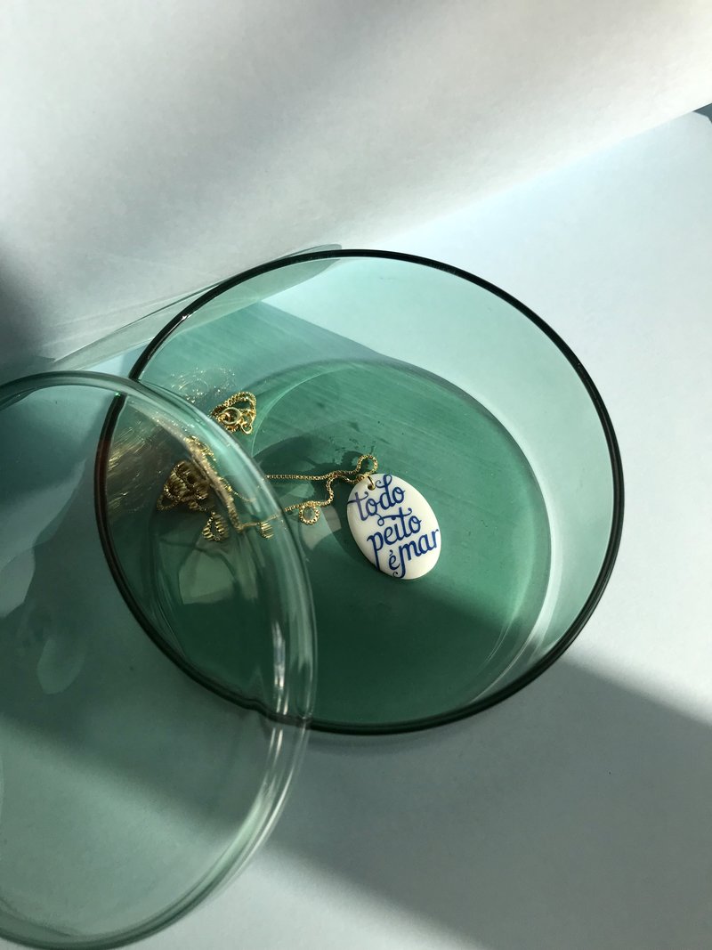 Imagem do Poema todo peito é mar