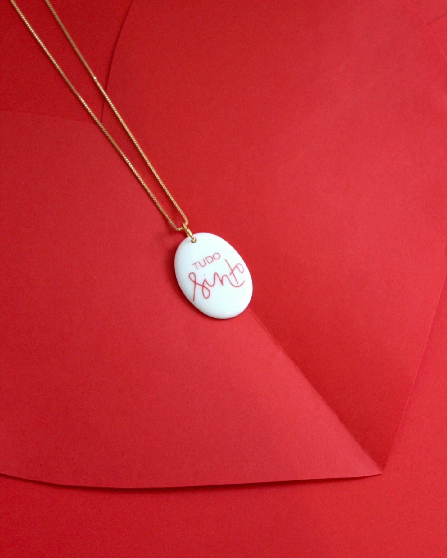 Imagem do Poema tudo sinto