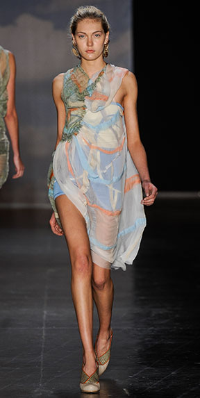 Foto do desfile SPFW Verão 2011