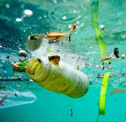 Imagem do post PANDEMIA GEROU MAIS DE 25 MIL TONELADAS DE LIXO PLÁSTICO PARA OS OCEANOS