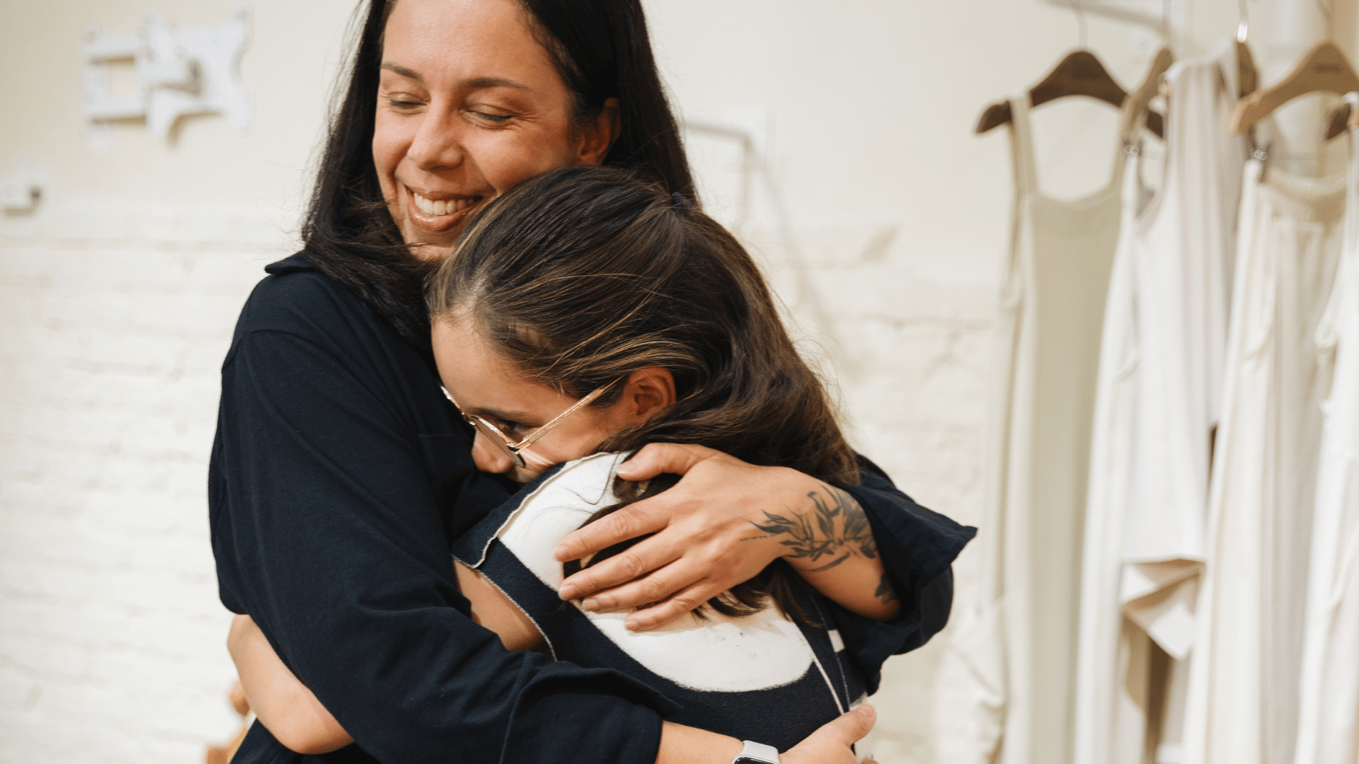 Somos muitas: uma homenagem às diferentes formas de maternar 