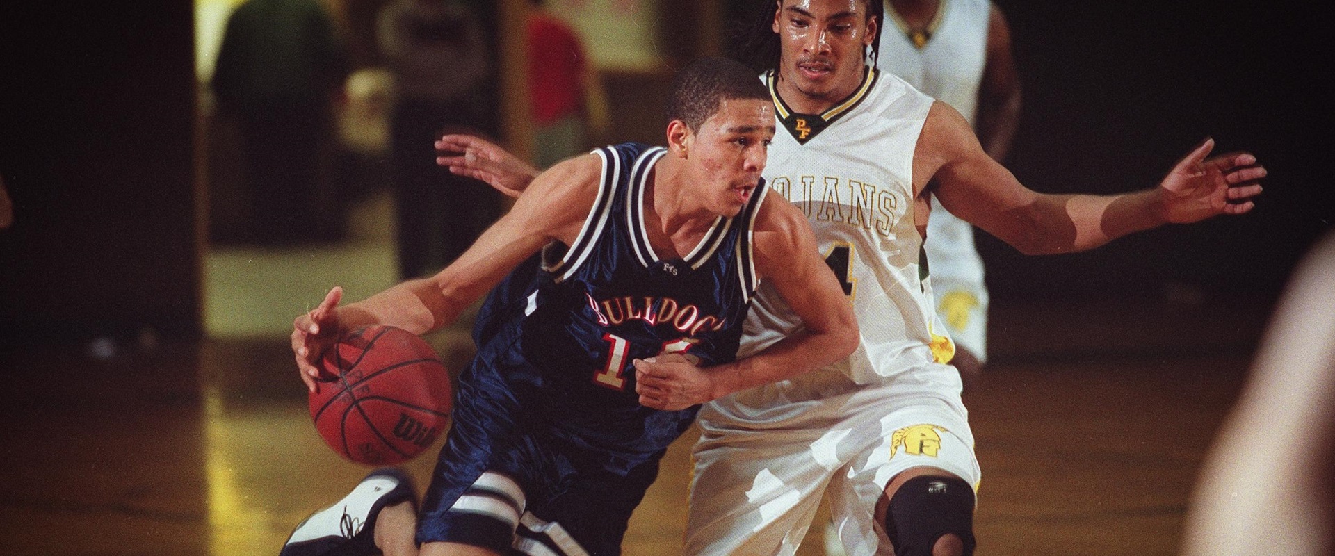 J. COLE COM O PÉ NA NBA