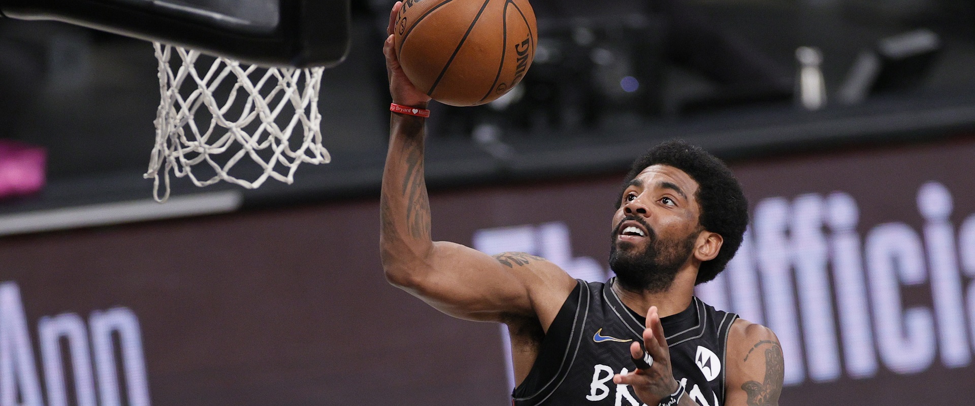 kyrie irving dunk 2021