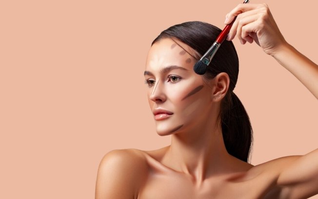 Imagem do post Como passar contorno do jeito certo: truques para um efeito natural e marcante