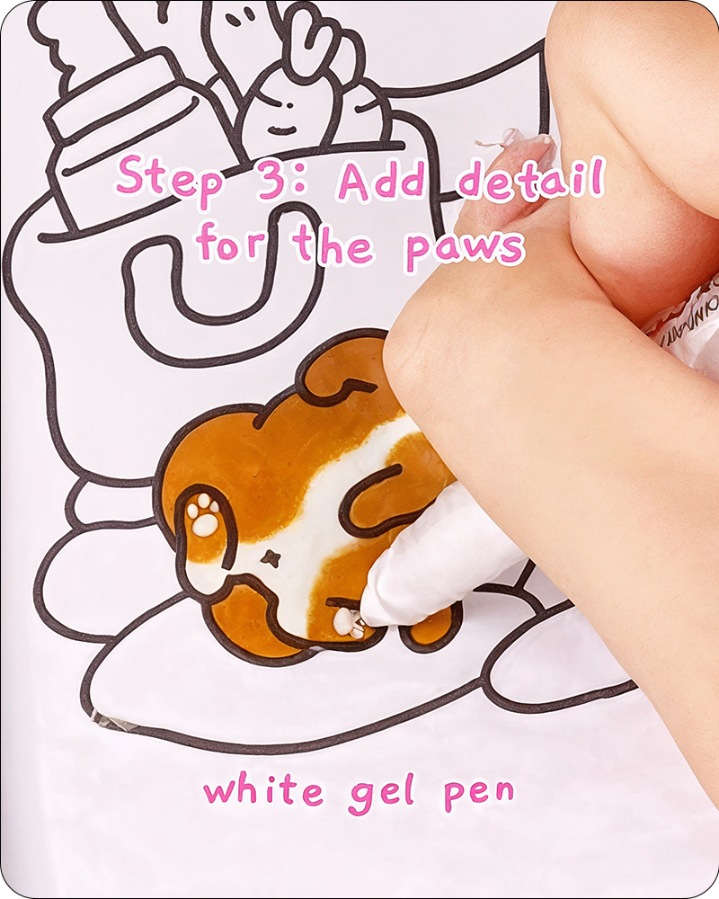 drawing British Shorthair cat paws details using a white gel pen