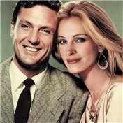 Julia Roberts and Robert Stack — Mandrak