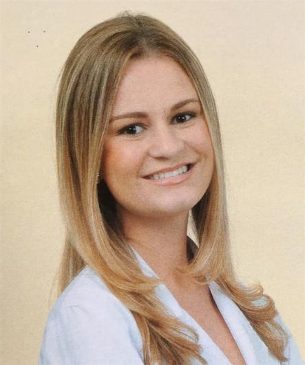 Dra. Luciana Luz Soares, Dentista