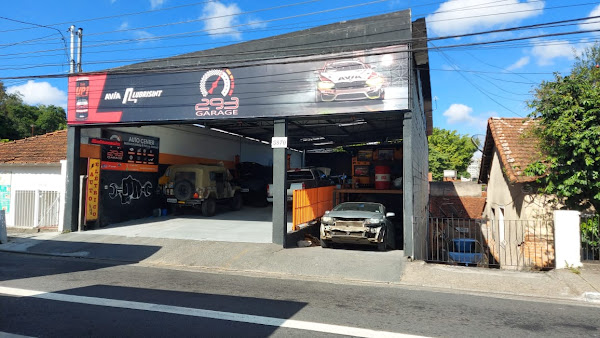 293 Garage - Oficina Mecânica 293 Garage - Oficina Mecânica