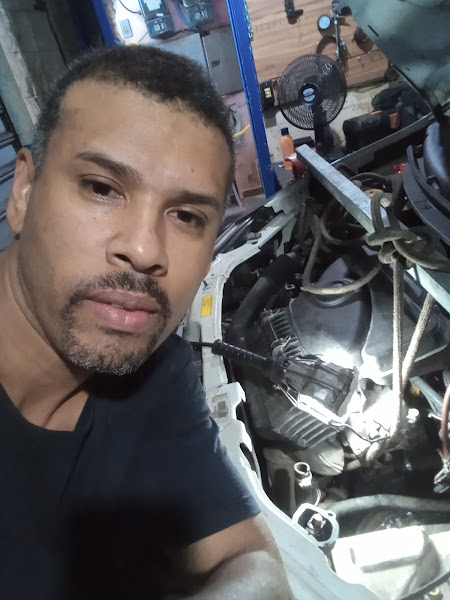 Foto 1 Mecanica Geral Garagem Auto Mecánica