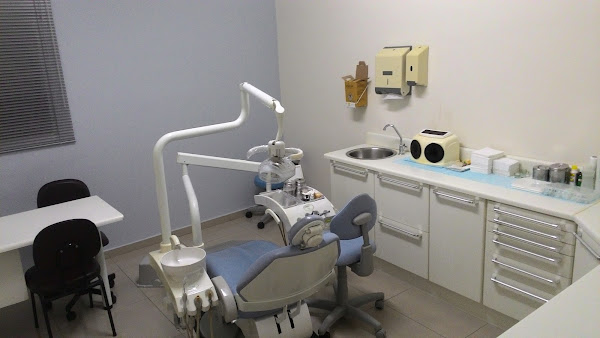 Foto 1 Dentistas 24h - Zona Norte