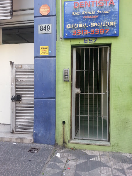 Dentista Dra Denise Jazzar