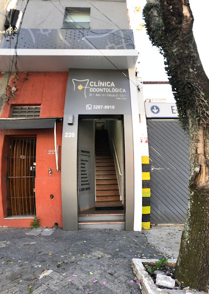 Dentista - Dra. Adriana Felice da Silva
