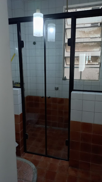 Foto 2 Vidraçaria Pyaca