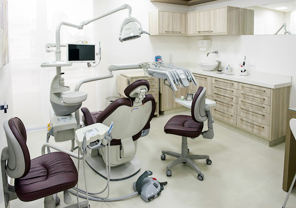 MAZA Odontologia I Especialistas em Implantes, Ortodontia, Próteses, Estética, Invisaling, e Odontopediatra, Em Pinheiros São Paulo