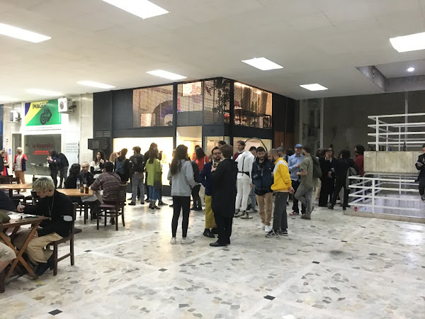 Foto 1 Galeria Metrópole