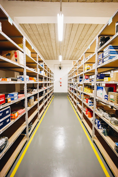 Foto 1 Autopeças Perim