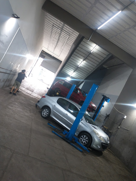 Fe Imports - Eixo Traseiro do Peugeot 206/ 207 e Peças de Carros