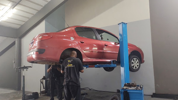 Foto 1 Fe Imports - Eixo Traseiro do Peugeot 206/ 207 e Peças de Carros