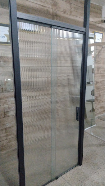 Foto 1 VIDRAÇARIA TROPICAL