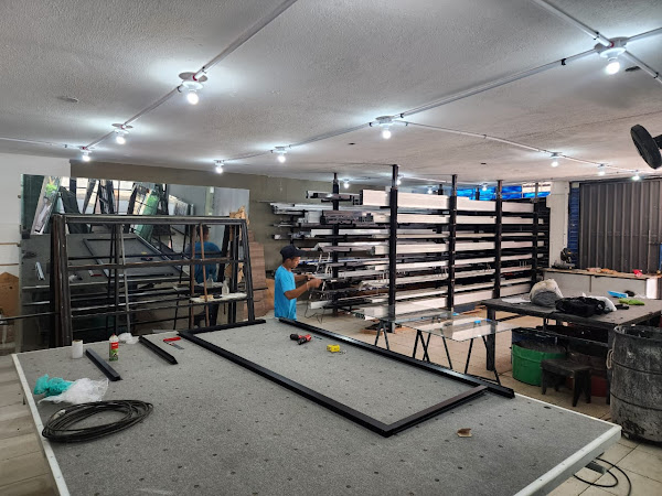 Foto 1 MAIS VIDROS LTDA