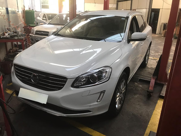 Foto 2 Automotive Imports - Oficina Especializada em carros importados