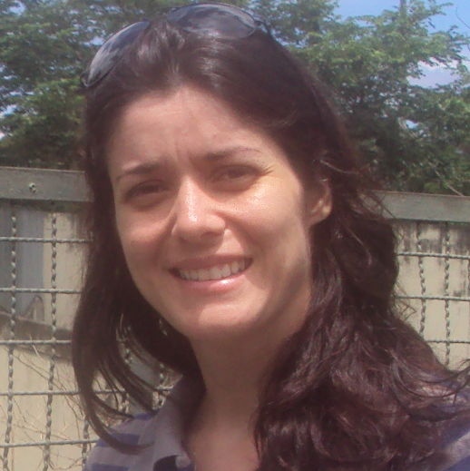 Dra. Janaina Pereira, Dentista