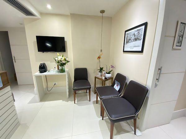 Dra. Marcia de Oliveira - Cirurgiã Dentista