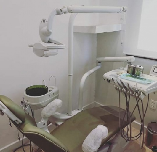 Dra. Ana Carla Rocha De Araujo, Dentista