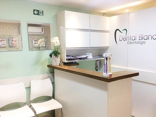 Foto 1 DentalBlanc - Odontologia