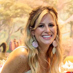 Dra. Fabiola Alves, Dentista