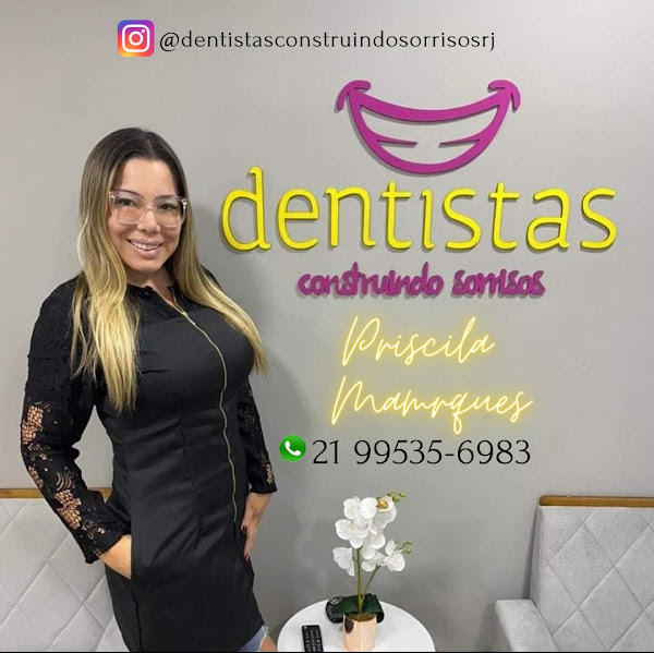 DENTISTAS CONSTRUINDO SORRISOS