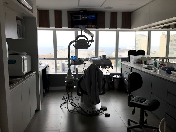 Foto 1 Dra Renata Klang Odontologia Alinhadores