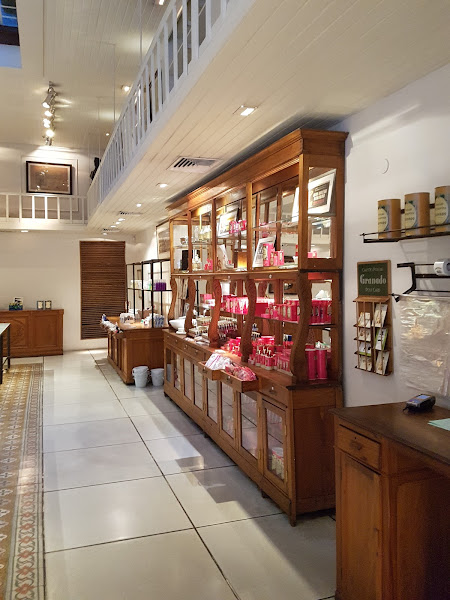 Casa Granado Laboratórios Farmácias e Drogarias Casa Granado Laboratórios Farmácias e Drogarias