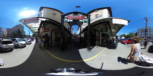 Shopping Main Street