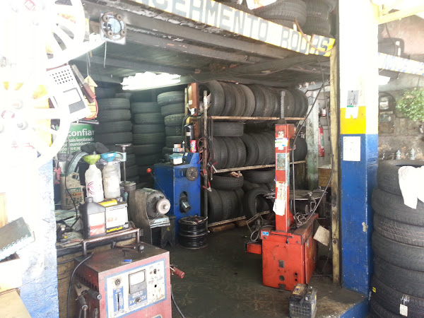 Apiai Comercio de Pneus