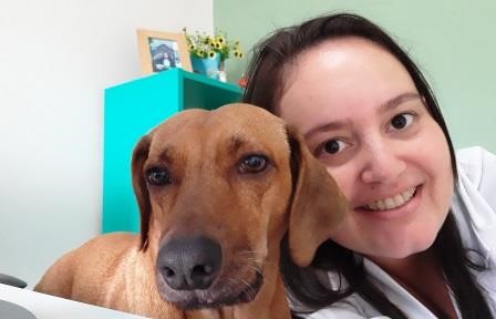 Veterinária. Dra Marcele Trotte