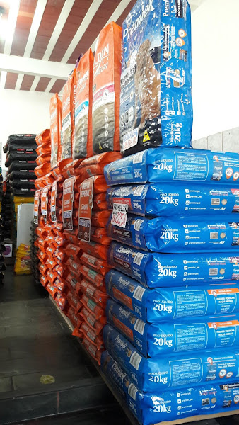 Foto 2 Paiol Rações