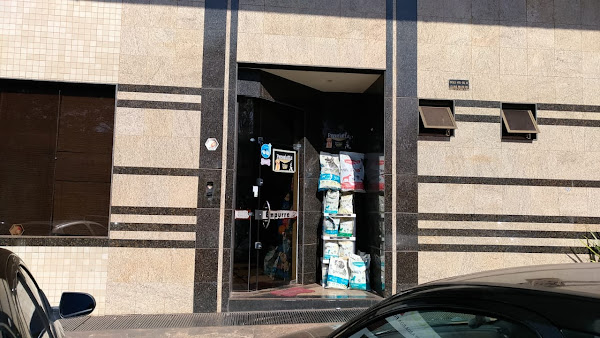 PRIMEIRA OPÇÃO DISTRIBUIDORA DE PRODUTOS PARA PET SHOP