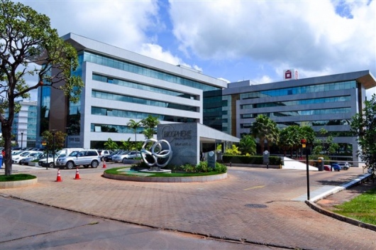 Dra. Karla Teixeira, Dentista