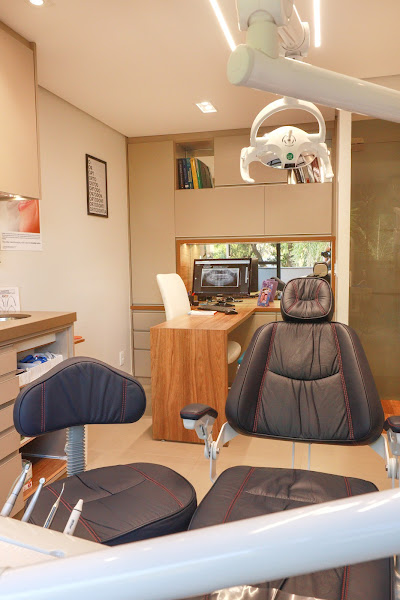 Foto 1 Instituto Caiado de Odontologia- Implante dentário, dentista, asa sul, invisalign, alinhadores transparentes