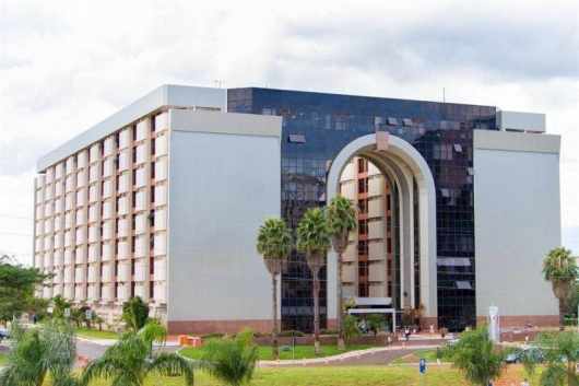 Dr. Gabriel Alves Brito, Dentista