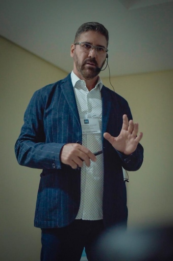 Foto 2 Dr. Cláudio Leonardo Andrade, Dentista