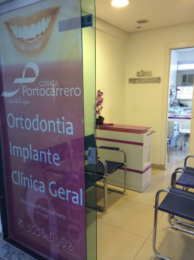 Dra. Dina Portocarrero, Dentista
