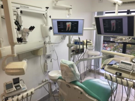 Dr. José Guimarães Neto, Dentista