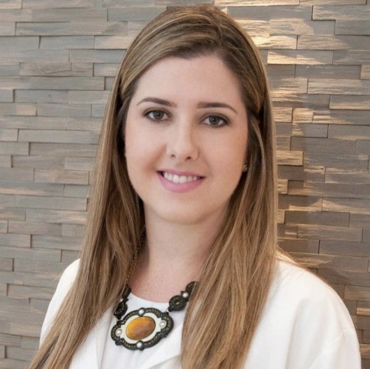 Foto 2 Dra. Cristiane Lamounier Giannetti, Dentista
