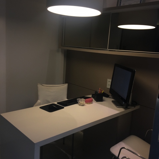 Dra. Paula Costa Pinheiro Sampaio, Dentista