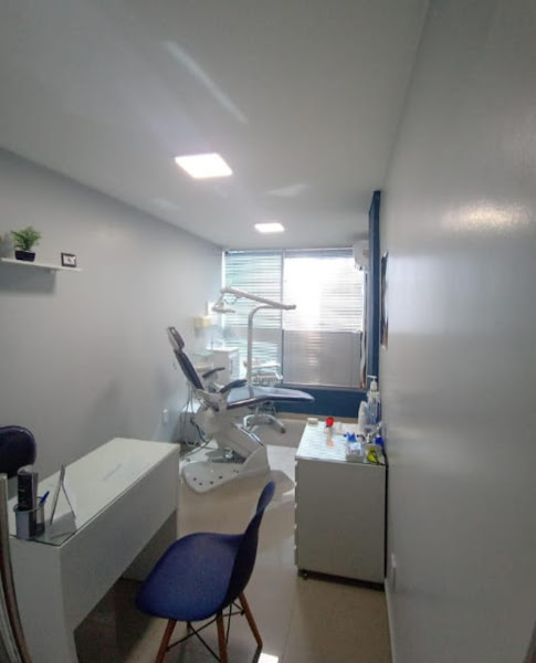 INSTITUTO ODONTOLÓGICO BRASÍLIA