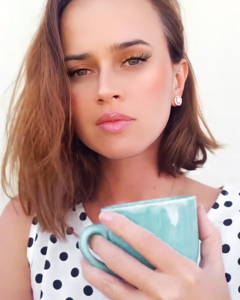 Foto 1 Lilian Fonseca - Dentista - Clareamento e Aparelho